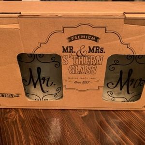 Decorative "Mr" and "Mrs" glasses